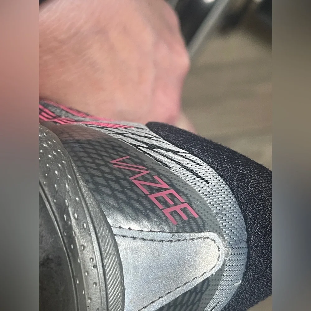 New Balance Women’s Vazee Pace Running Sneaker Shoes WPACEKM2 Pink Size 9.5M - Picture 2 of 10